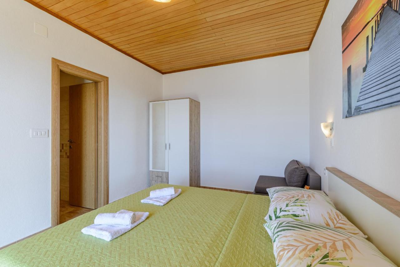 Rooms Sani Brela Zewnętrze zdjęcie