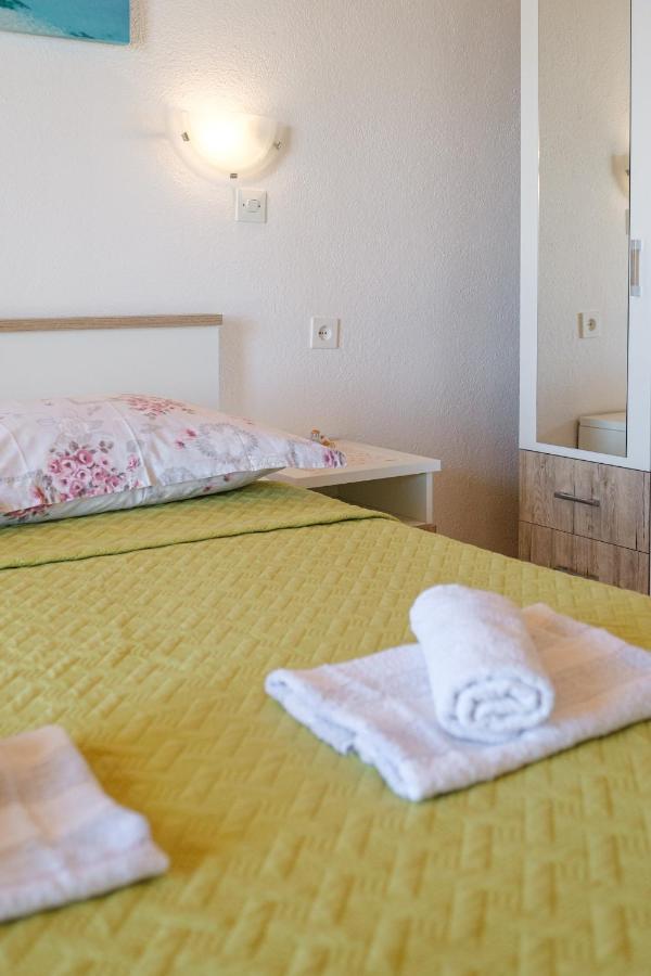 Rooms Sani Brela Zewnętrze zdjęcie